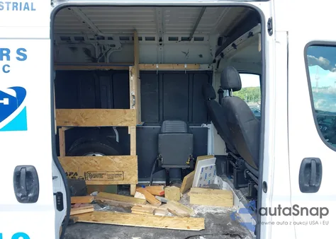 2018 Ram Promaster 2500 High Roof 159 Wb z USA, uszkodzony, nr VIN 3C6TRVDG7JE142546